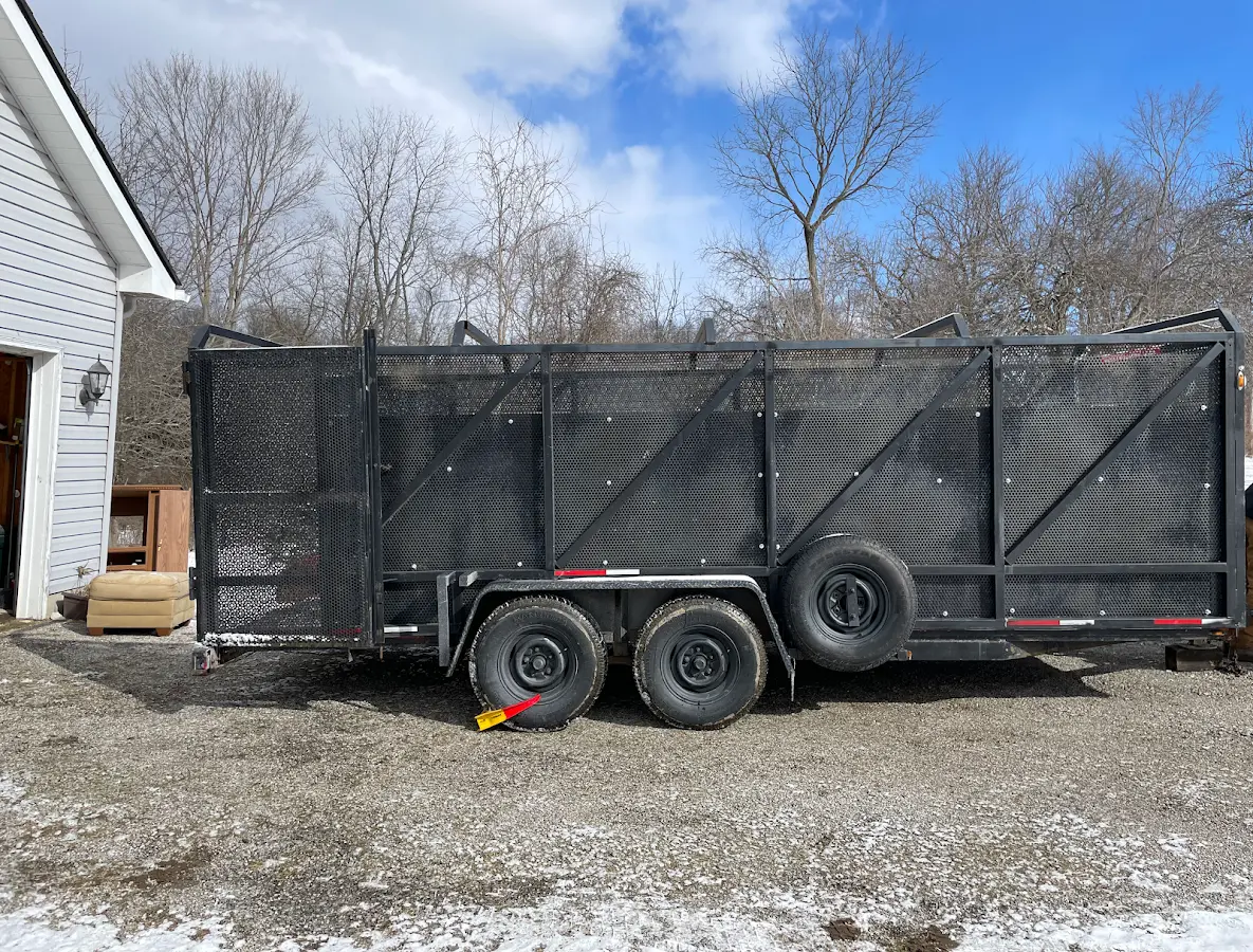 Estate Cleanout Dumpster Rental in Lake Land'Or, VA